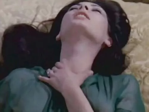 فيلم عن الاستمناء مع ...