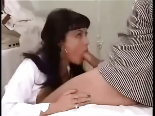 ثدي السيليكون مع كاي ...