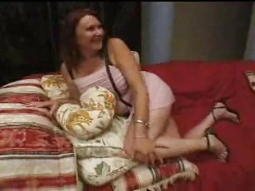 وقت النوم مع Horny A ...