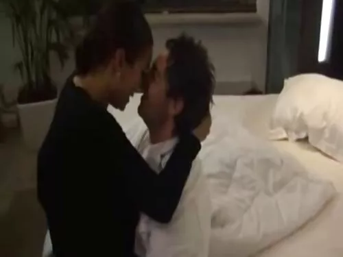 الفم مع المغرية نيكو ...